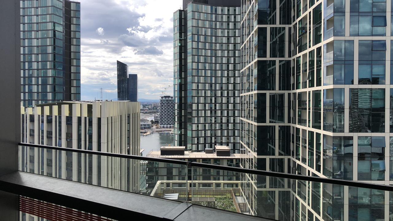 Winston Apartments Docklands Melbourne Exterior foto